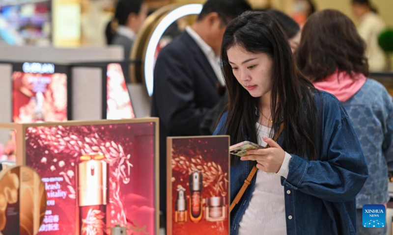 Vendas duty-free em Hainan disparam 128,9% no feriado de Ano Novo