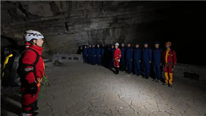 China conclui primeira missão de treinamento de astronautas em cavernasA primeira missão de treinamento de astronautas em cavernas da China foi concluída no Município de Chongqing, no sudoeste do país, com a participação de 28 astronautas.