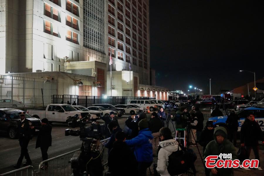 Presidente venezuelano Nicolás Maduro é levado para centro de detenção em Nova York