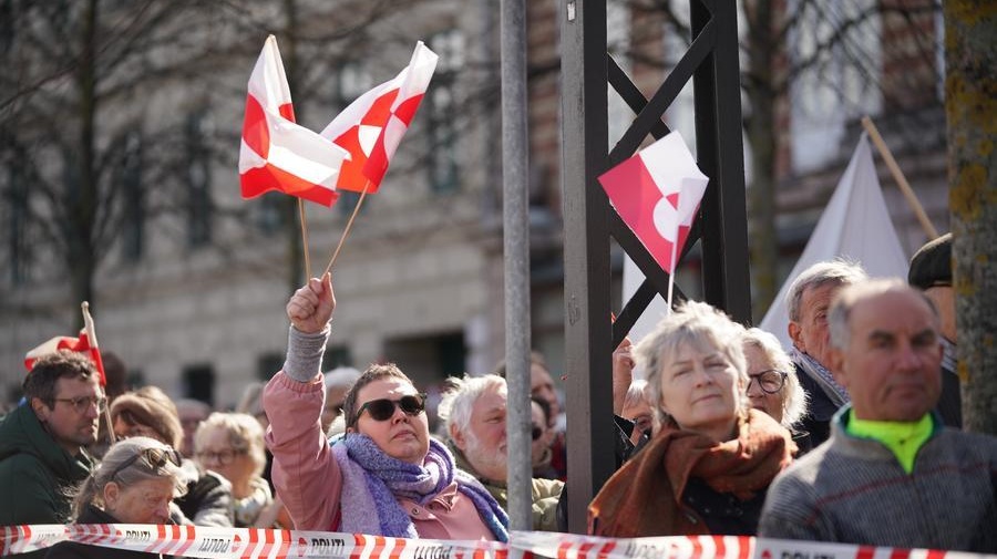 Comissário da UE reafirma segurança da Groenlândia, alertando que ocupação pelos EUA acabaria com a OTANA União Europeia (UE) poderia ajudar a garantir a segurança da Groenlândia se a Dinamarca o solicitasse, disse o Comissário Europeu para a Defesa e o Espaço, Andrius Kubilius, nesta segunda-feira