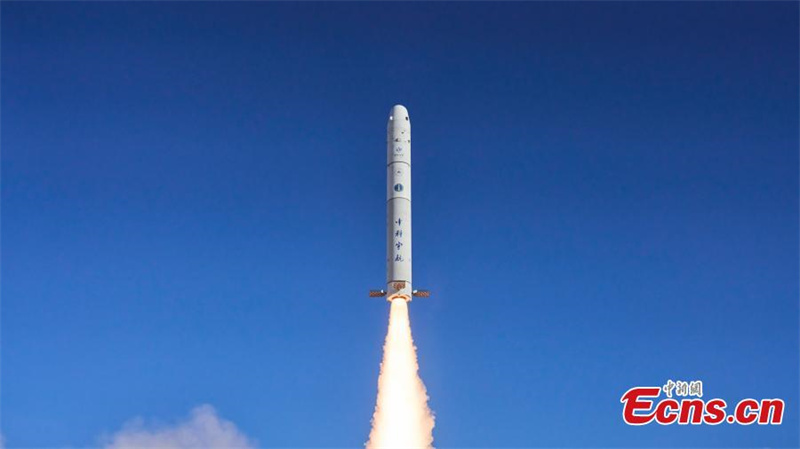 Nave espacial chinesa comercial reutilizável completa voo de teste