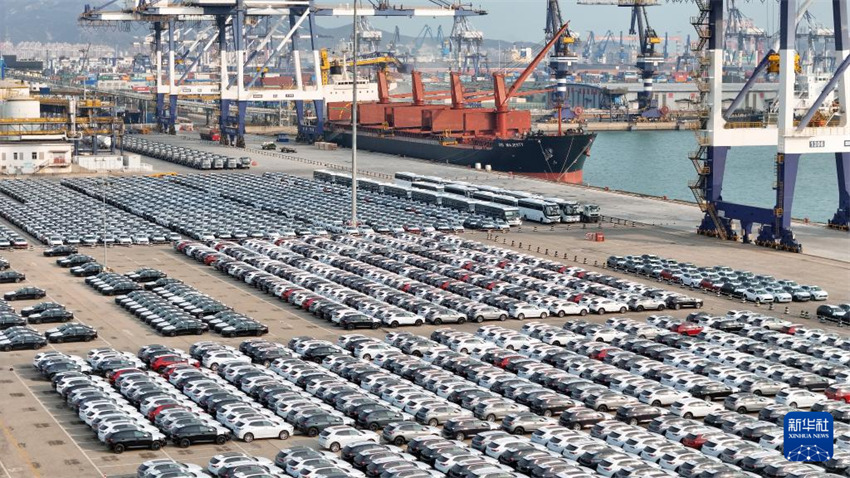 Comércio exterior da China bate recorde em 2025 e mantém crescimento por nove anos consecutivos