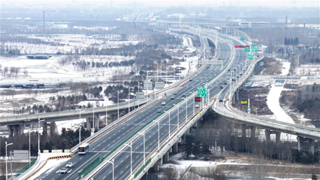 Comprimento total das vias expressas na província de Hebei ultrapassa 9.000 quilômetros
