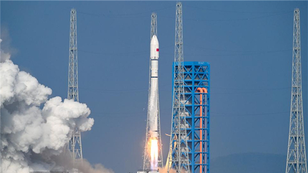 China lança novo grupo de satélites de internet