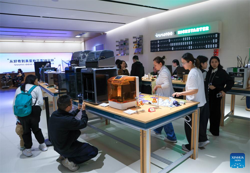 Shenzhen leva tecnologia de ponta aos consumidores com novos cenários de varejo