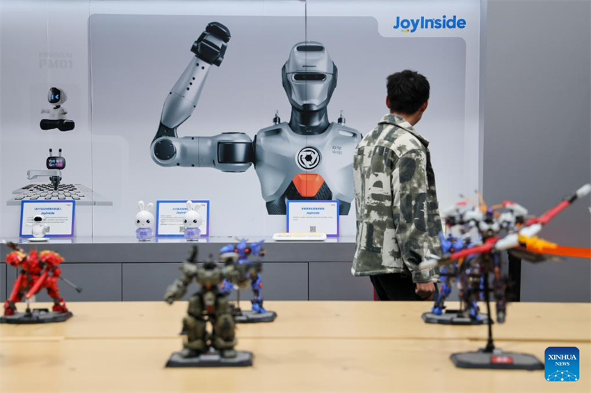 Shenzhen leva tecnologia de ponta aos consumidores com novos cenários de varejo