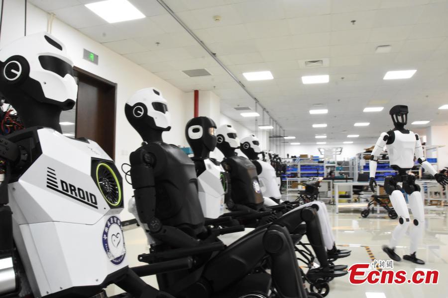 Robôs inteligentes treinados em cenários multimodais