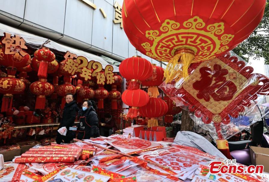 Decorações do Festival da Primavera com sucesso de vendas em Chengdu
