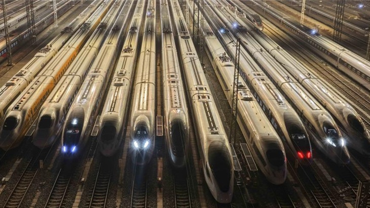 China: trens de alta velocidade a postos para o pico de viagens do Festival da Primavera