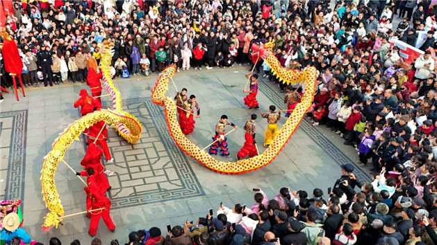 Atividades realizadas em toda a China celebram chegada da primavera