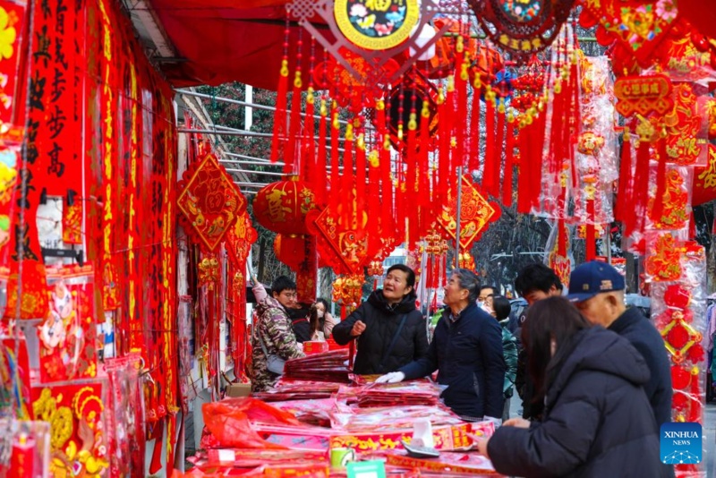 Preparativos para Festival da Primavera avançam em toda a China