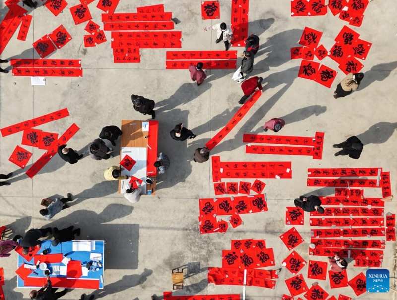 Preparativos para Festival da Primavera avançam em toda a China