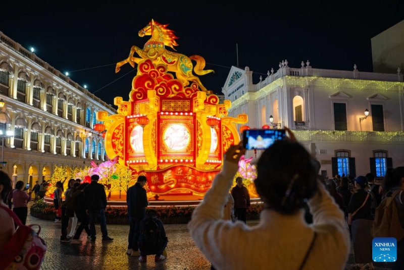 Macau: decoração festiva instalada para celebrar o próximo Ano Novo Chinês