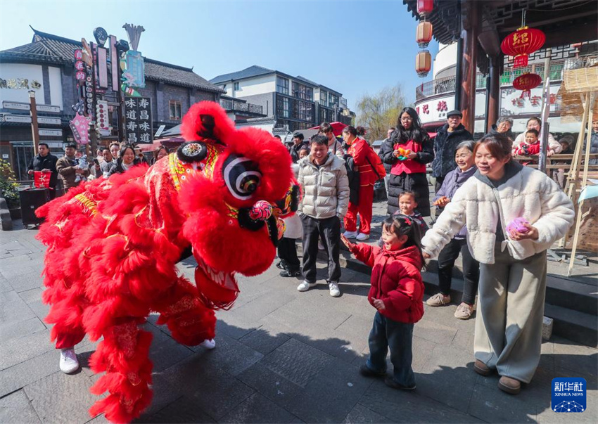 Zhejiang realiza atividades folclóricas tradicionais para celebrar o Ano Novo Chinês