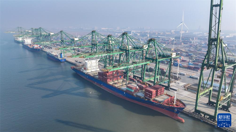 China: produtos frescos do exterior “invadem” feiras do Ano Novo Chinês