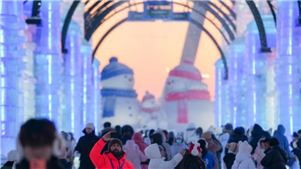 Período mais longo da Festa da Primavera impulsiona boom de viagensO próximo feriado da Festa da Primavera, o mais longo dos últimos anos, com nove dias de duração e início neste domingo, tem impulsionado o entusiasmo das pessoas por viajar, com destinos nacionais e internacionais atraindo grande interesse.