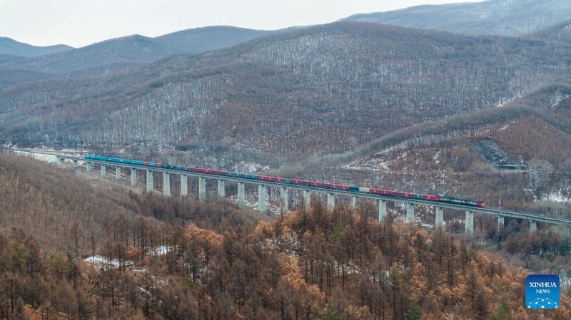 Corredor oriental do trem de carga China–Europa supera 1.000 viagens em 2026