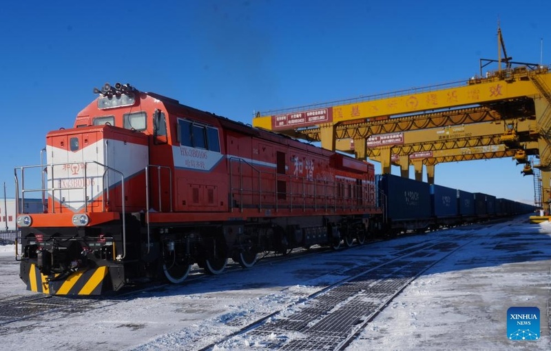 Corredor oriental do trem de carga China–Europa supera 1.000 viagens em 2026