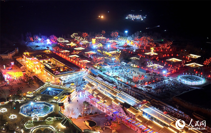 Henan: cavernas subterrâneas se iluminam para o Festival das Lanternas