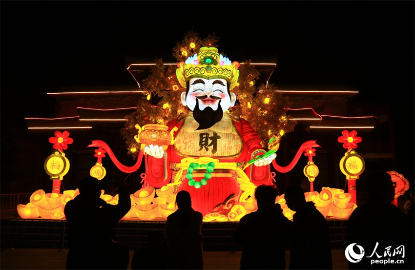 Henan: cavernas subterrâneas se iluminam para o Festival das Lanternas