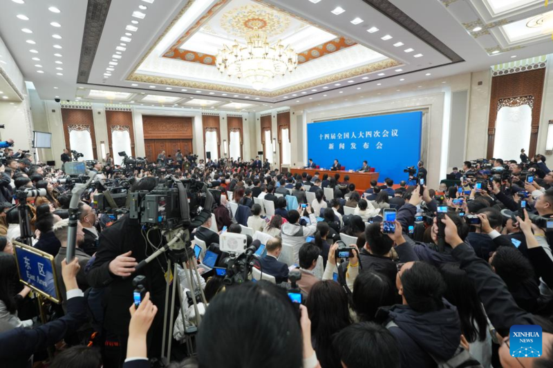 Legislatura nacional da China realiza coletiva de imprensa antes da sessão anual