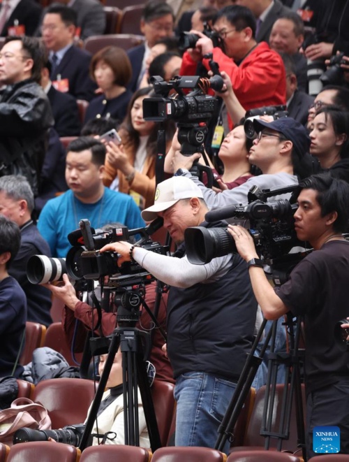 Legislatura nacional da China realiza segunda reunião plenária
