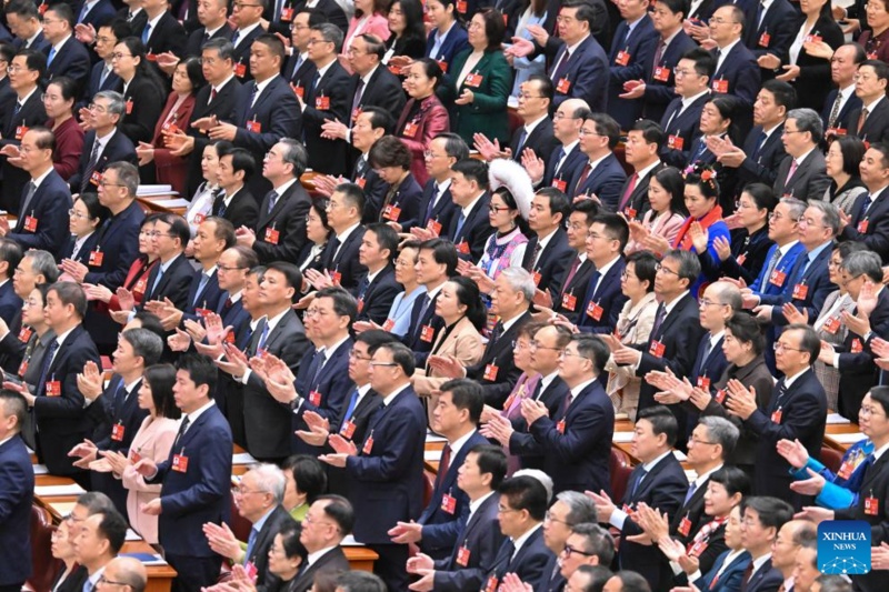 Legislatura nacional da China realiza segunda reunião plenária