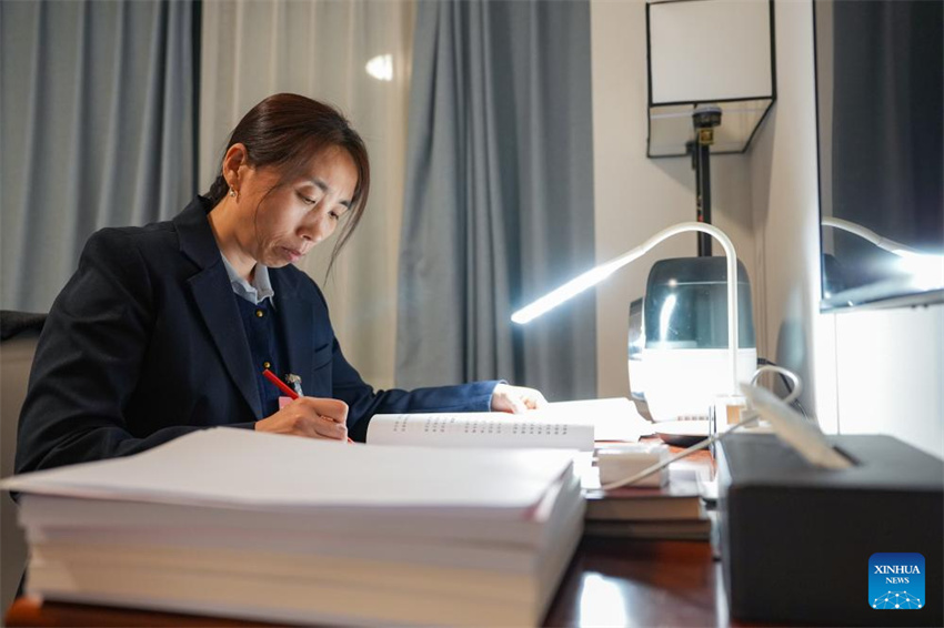 Parlamentares e assessoras políticas nas 