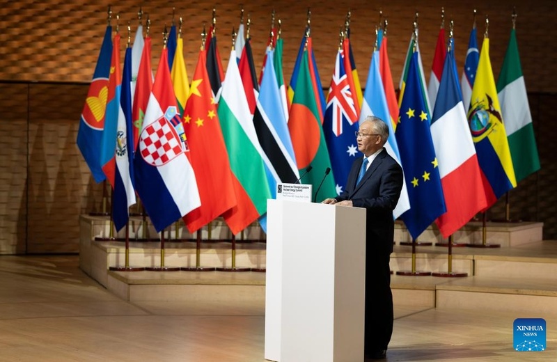 Vice-primeiro-ministro chinês apela à cooperação nuclear global