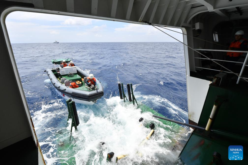 Navio Sandu da Guarda Costeira da China realiza patrulhas no Mar do Sul da China