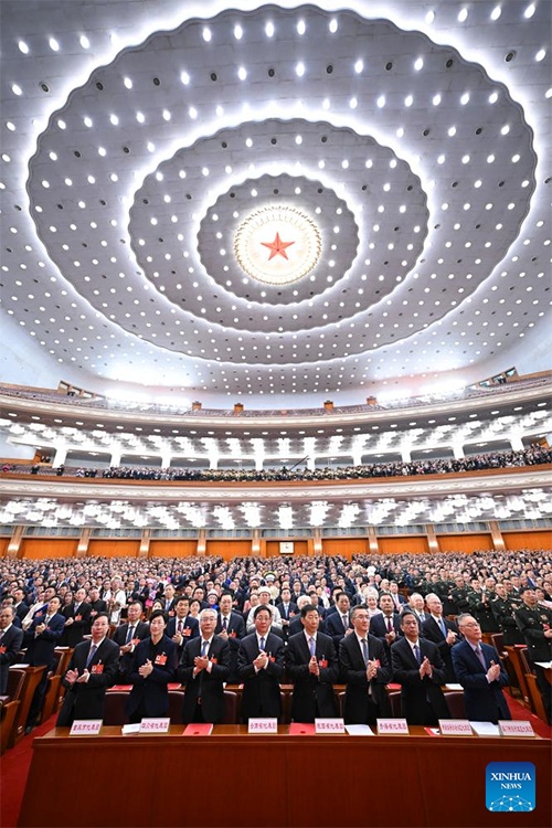 Legislatura nacional da China realiza reunião de encerramento da sessão anual