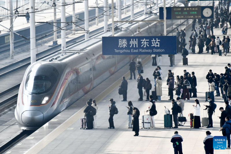 Estimativa de viagens da Festa da Primavera na China é de recorde de 9,4 bilhões