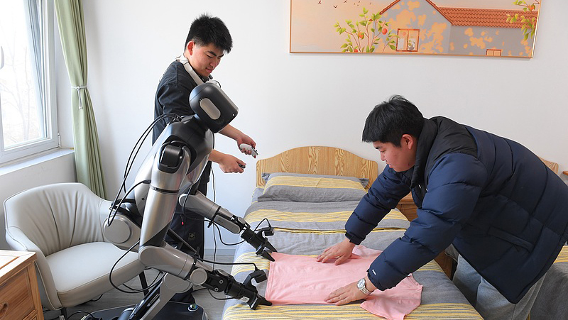 Beijing inaugura primeira estação de cuidados geriátricos assistida por robótica inteligente do mundo Uma estação inteligente de cuidados para idosos assistida por robôs começou a operar.