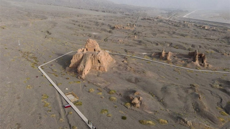 China: diversidade natural e riqueza histórica atraem inúmeros visitantes à cidade de Kuqa