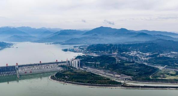 China emite diretriz para promover transição verde do setor de pequenas hidrelétricasO Ministério dos Recursos Hídricos da China, em conjunto com outros seis departamentos, emitiu uma diretriz para promover a transição verde e o desenvolvimento de alta qualidade do setor de pequenas hidrelétricas do país.