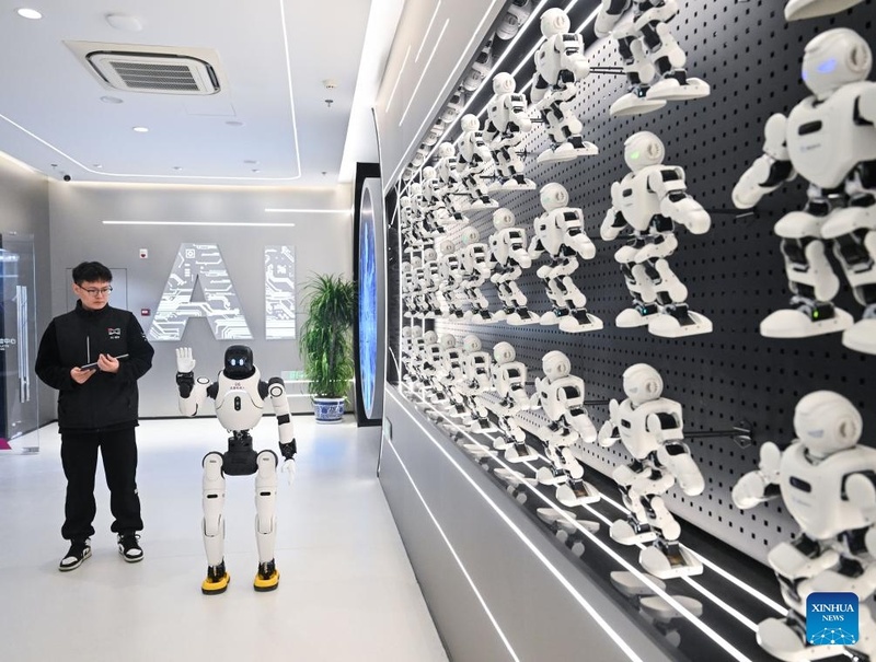 Província chinesa de Jiangsu aposta em robótica incorporada como indústria estratégica do futuro