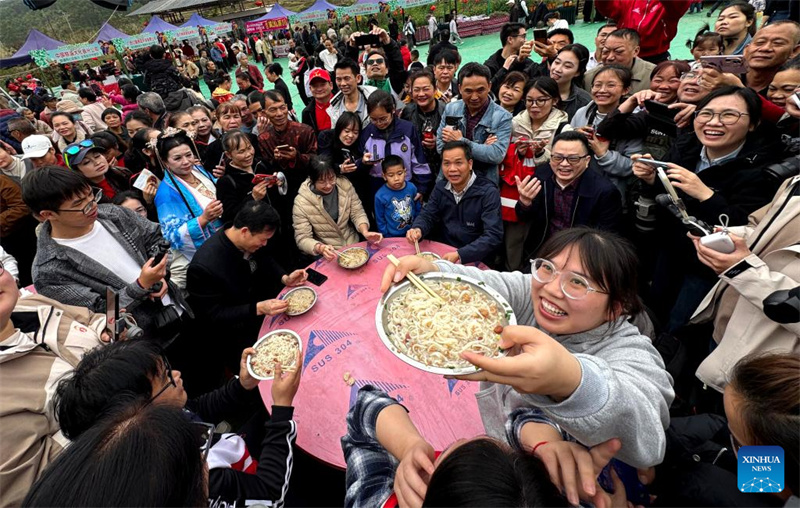 Massa de arroz Shengzha, um sabor fresco do patrimônio imaterial de Guangxi