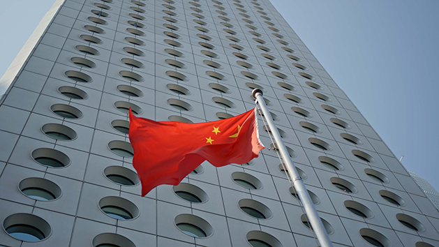 China sobe para terceiro lugar em pedidos de patente na Europa Pela primeira vez, o volume de pedidos de patente da China subiu para o terceiro lugar no ranking.