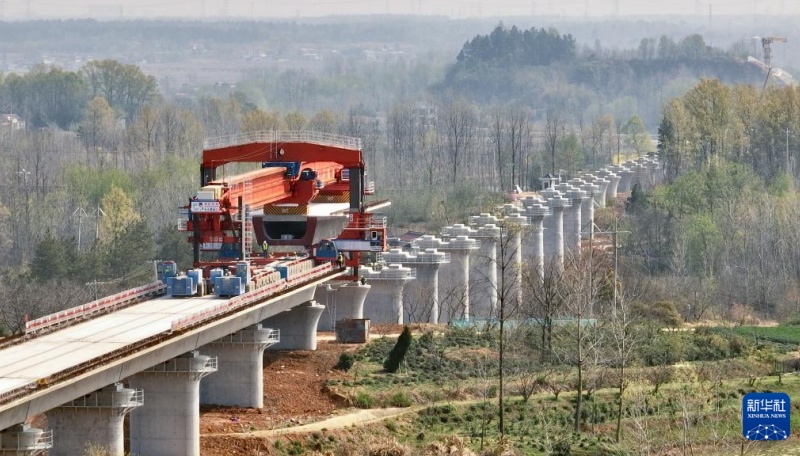 Galeria: construção intensa na ferrovia de alta velocidade Hefei-Wuhan