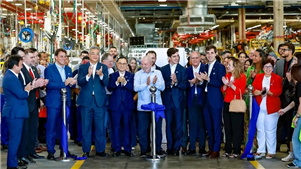 Fábrica chinesa Changan Auto inicia oficialmente a produção no BrasilNa fábrica da Changan Auto localizada em Anápolis, Brasil, um Changan UNI-T "Fabricado no Brasil" saiu da linha de produção automatizada na quinta-feira (26).