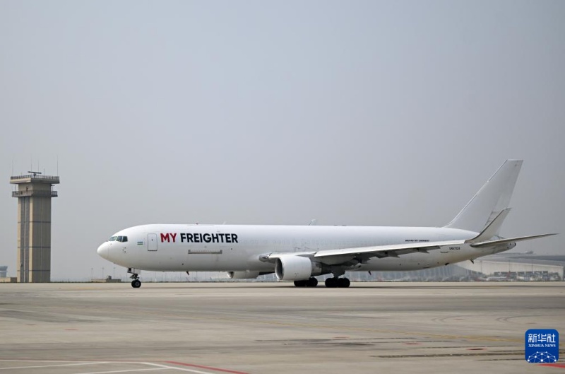 Capacidades de hub internacional de carga aérea em constante aprimoramento em Zhengzhou, centro da China