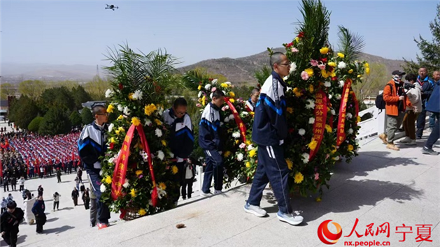 Caminhada de 54 quilômetros completa 31 anos e mobiliza milhares em homenagem a mártires