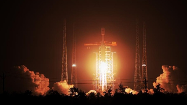 Foguete Longa Marcha-8 da China lança novos satélites de internet