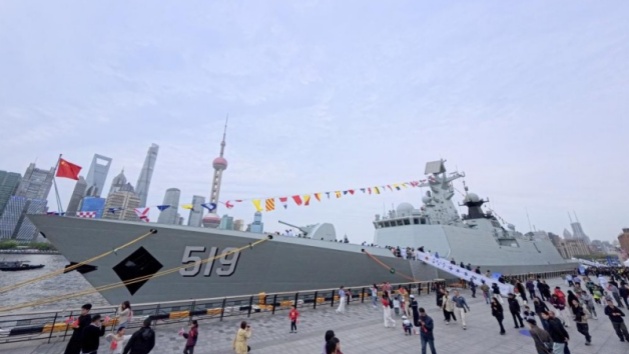 Marinha do Exército de Libertação Popular da China abre quartéis ao público para comemorar 77º aniversário