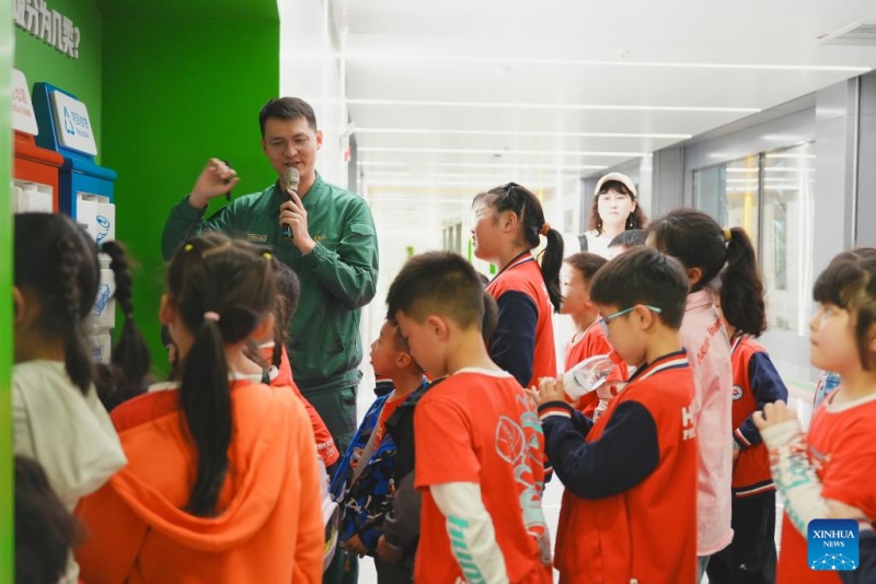 Resíduos domésticos transformam-se em eletricidade verde em Hunan, na China