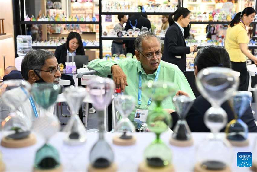 139ª Feira de Cantão inaugura segunda fase