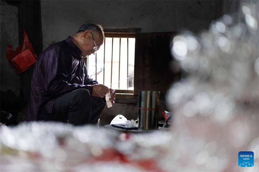 Galeria: ornamentos de prata do grupo étnico Dong, sudoeste da China