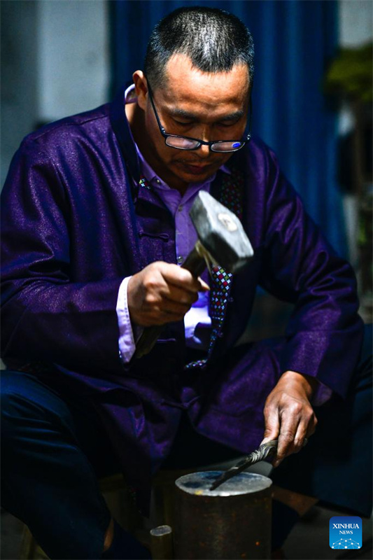 Galeria: ornamentos de prata do grupo étnico Dong, sudoeste da China