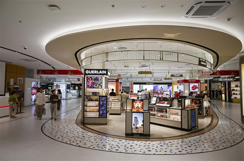 Hainan inaugura 12 lojas duty-free offshore sob política de compras em evolução