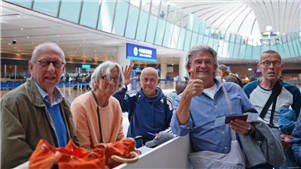 Beijing registra aumento acentuado nas viagens transfronteiriças neste ano Beijing registrou mais de 7 milhões de travessias de fronteira em 2026 até a manhã de domingo (26), representando um aumento anual de 13%, conforme indicam dados oficiais.